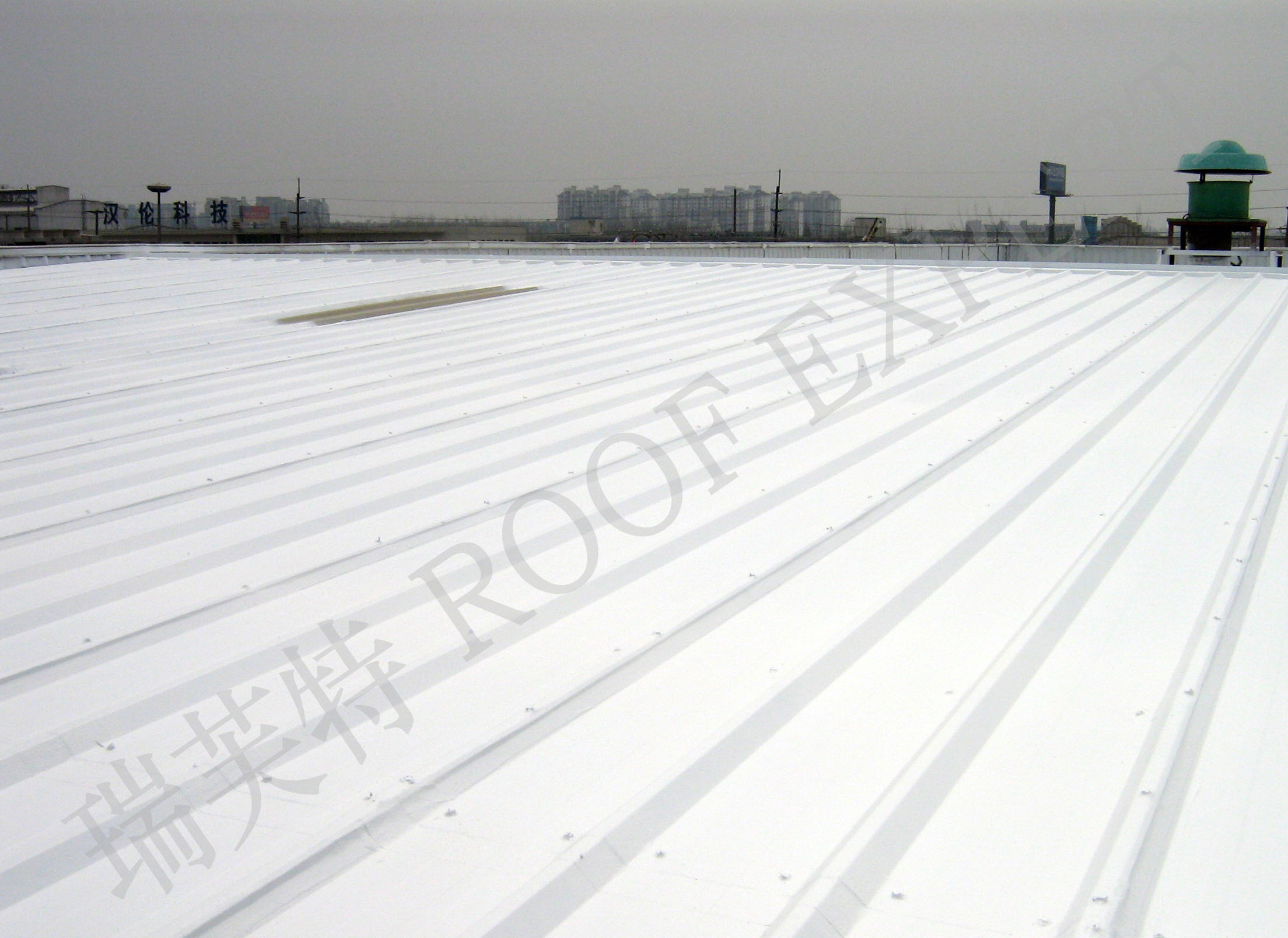 让全球屋顶变白——打造全方位品牌冷屋面工程